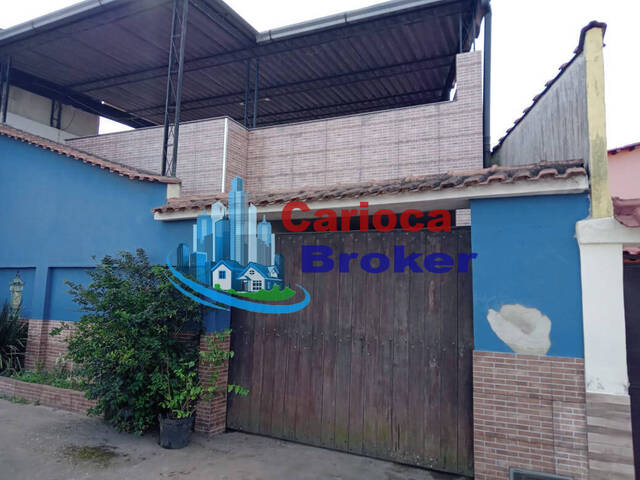Casa em Sepetiba na Estrada do Piai